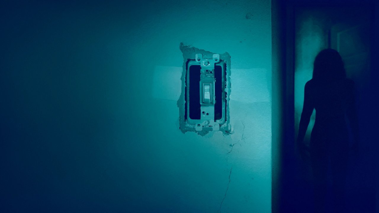 دانلود فیلم Lights Out 2016